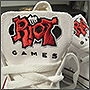 Вышивка чёрными нитками на белом Riot Games