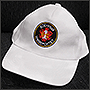 Вышивка на кепках символики Военного университета