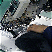 Вышивка на искусственном мехе