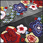 Фото вышивки цветочных бордюров на сетке