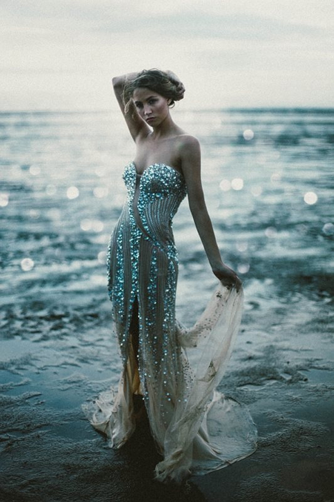 Платье из моря