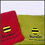 Диванные подушки с вышивкой логотипа Билайн