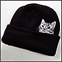 Вышивка на детских вязаных шапках кота