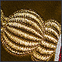 Фото вышивки золотом крупным планом