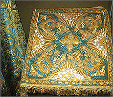 Церковная вышивка золотом из Борисоглебовского монастыря