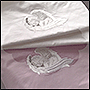 Вышивка ангелочков на постельном белье